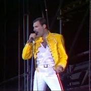 Il testo UNDER PRESSURE dei QUEEN è presente anche nell'album Live magic (1986)