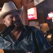 Il testo LET MERLE BE MERLE dei RANDY ROGERS BAND è presente anche nell'album Hold my beer, vol. 2 (2020)