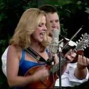 Il testo WORLD'S BIGGEST FOOL di RHONDA VINCENT è presente anche nell'album Good thing going (2008)