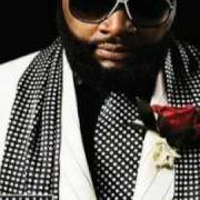 Il testo YACHT CLUB di RICK ROSS è presente anche nell'album Deeper than rap (2009)