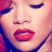 Il testo MAN DOWN di RIHANNA è presente anche nell'album Loud (2010)