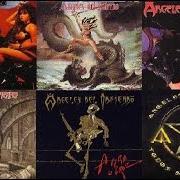 Il testo HEAVY ROCK di ANGELES DEL INFIERNO è presente anche nell'album Lo mejor de angeles del infierno: 1984-1993 (1997)