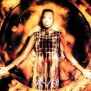 Il testo DJAN-DJAN di ANGELIQUE KIDJO è presente anche nell'album Ayé (1994)