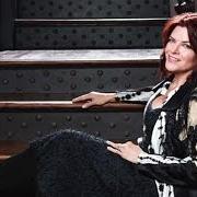 Il testo ETTA'S TUNE di ROSANNE CASH è presente anche nell'album The river & the thread (2014)