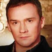 Il testo O HOLY NIGHT di RUSSELL WATSON è presente anche nell'album Outside in (2007)