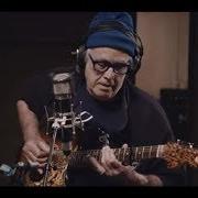 Il testo JESUS AND WOODY di RY COODER è presente anche nell'album The prodigal son (2018)