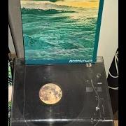 Il testo TOUSSAINT L'OVERTURE dei SANTANA è presente anche nell'album Moonflower (1977)