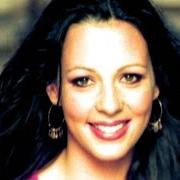 Il testo I LEARNED THAT FROM YOU di SARA EVANS è presente anche nell'album Born to fly (2000)