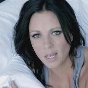 Il testo ANYWHERE di SARA EVANS è presente anche nell'album Stronger (2011)