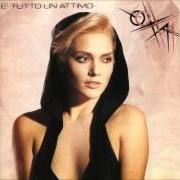 Il testo ANNA GOODBYE di ANNA OXA è presente anche nell'album E' tutto un attimo (1986)