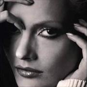 Il testo LA STATUA di ANNA OXA è presente anche nell'album Tutti i brividi del mondo (1989)