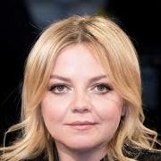 Il testo ALTERSVORSORGE di ANNETT LOUISAN è presente anche nell'album Sehnsucht (2026)