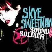 Il testo BOYHUNTER di SKYE SWEETNAM è presente anche nell'album Sound soldier (2007)