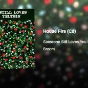 Il testo OREGON GIRL di SOMEONE STILL LOVES YOU BORIS YELTSIN è presente anche nell'album Broom (2006)