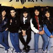 Il testo NOW IT'S DARK degli ANTHRAX è presente anche nell'album Penikufesin (1989)