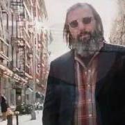 Il testo MOLLY - O di STEVE EARLE è presente anche nell'album I'll never get out of this world alive (2011)