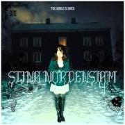 Il testo PARLIAMENT SQUARE di STINA NORDENSTAM è presente anche nell'album The world is saved (2004)