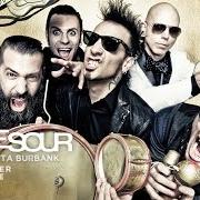 Il testo SEASONS IN THE ABYSS di STONE SOUR è presente anche nell'album Straight outta burbank (2015)