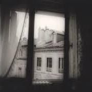 Il testo SAM WONG HOTEL dei SUN KIL MOON è presente anche nell'album Admiral fell promises (2010)