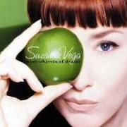 Il testo LOLITA di SUZANNE VEGA è presente anche nell'album Nine objects of desire (1996)