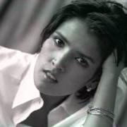 Il testo LOVE DON'T NEED NO TYRANNY di TANITA TIKARAM è presente anche nell'album The best of tanita tikaram (1996)