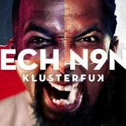 Il testo AWKWARD di TECH N9NE è presente anche nell'album Klusterfuk