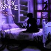 Il testo SHALLOW GRAVE dei THE BIRTHDAY MASSACRE è presente anche nell'album Imaginary monsters (2011)