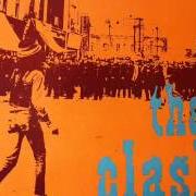 Il testo GROOVY TIMES dei THE CLASH è presente anche nell'album Super black market clash (1993)