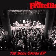 Il testo CREEPIN UP THE BACKSTAIRS dei THE FRATELLIS è presente anche nell'album The fratellis ep (2006)