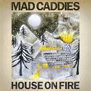 Il testo WAITING FOR THE REAL THING dei MAD CADDIES è presente anche nell'album House on fire (2020)