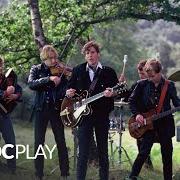 Love in bright landscapes Love in bright landscapes