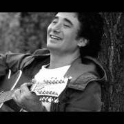 Il testo VITE DI ORDINARIA FOLLIA dei TIROMANCINO è presente anche nell'album L'essenziale (2010)