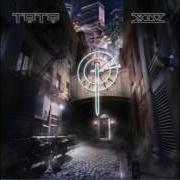 Il testo RUNNING OUT OF TIME dei TOTO è presente anche nell'album Toto xiv (2015)