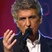 Il testo SOLA di TOTO CUTUGNO è presente anche nell'album Un falco chiuso in gabbia (2008)