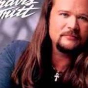 Il testo I WISH I WAS WRONG di TRAVIS TRITT è presente anche nell'album Down the road i go (2000)