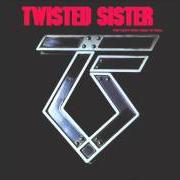 Il testo WE'RE GONNA MAKE IT di TWISTED SISTER è presente anche nell'album You can't stop rock and roll (1983)