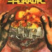 Il testo DEATH SENTENCE OF THE INNOCENT degli UNSEEN TERROR è presente anche nell'album Human error (1987)