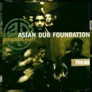 Il testo BUZZIN' degli ASIAN DUB FOUNDATION è presente anche nell'album Conscious party (1998)