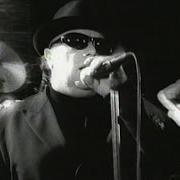 Il testo BOPPIN' THE BLUES di VAN MORRISON è presente anche nell'album The healing game (deluxe edition) (2019)