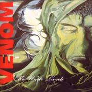 Il testo CRUCIFIED dei VENOM è presente anche nell'album The waste lands (1992)