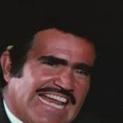 Il testo QUE NO TE EXTRAÑE di VICENTE FERNANDEZ è presente anche nell'album Hoy platiqué con mi gallo (1986)