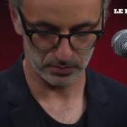 Il testo LES CHANTEURS SONT TOUS LES MÊMES di VINCENT DELERM è presente anche nell'album À présent (2016)