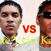 Il testo LIFE MI SAY di VYBZ KARTEL è presente anche nell'album Black & white (2017)