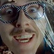 Il testo ONE MORE MINUTE di "WEIRD AL" YANKOVIC è presente anche nell'album Dare to be stupid (1985)