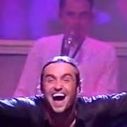 Il testo WISHING I WAS LUCKY dei WET WET WET è presente anche nell'album Wet wet wet live (1990)