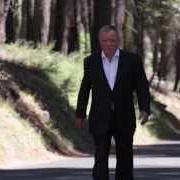 Il testo I'M ALRIGHT, I THINK di WILLIAM SHATNER è presente anche nell'album Ponder the mystery (2013)