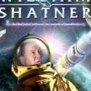 Il testo WALKING ON THE MOON di WILLIAM SHATNER è presente anche nell'album Seeking major tom (2011)