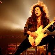 Il testo TIME WILL TELL di YNGWIE MALMSTEEN è presente anche nell'album Magnum opus (1995)