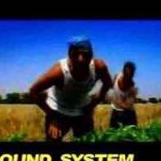 Il testo STATTE CU MIE dei SUD SOUND SYSTEM è presente anche nell'album Reggae party (1999)