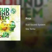 Il testo SORGE IL SOLE dei SUD SOUND SYSTEM è presente anche nell'album Sta tornu (2014)